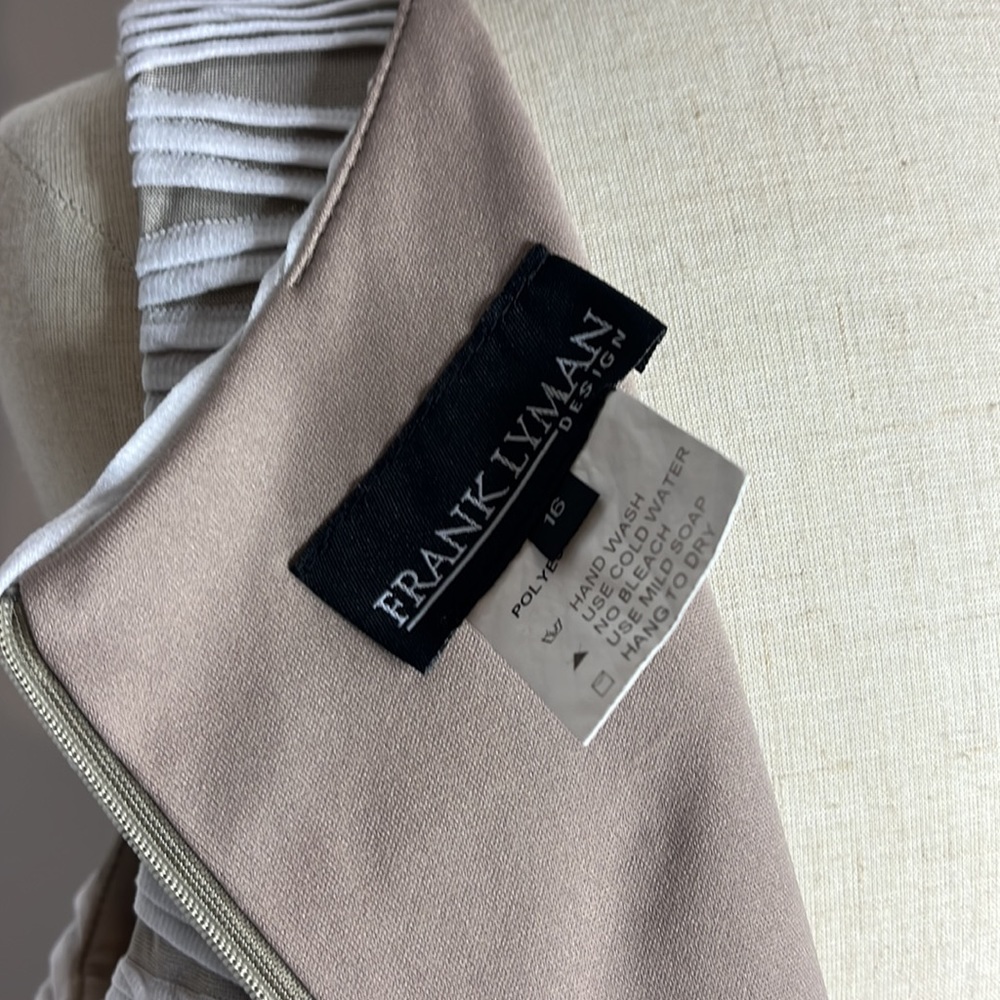 Franklyman design USA cream white stretch dress - Picture 7 of 9